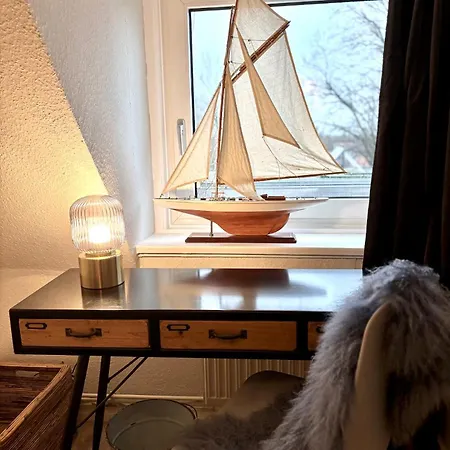 Gemuetlich Fuer 5 Pers 20 Min Zur Perlebucht 아파트 *